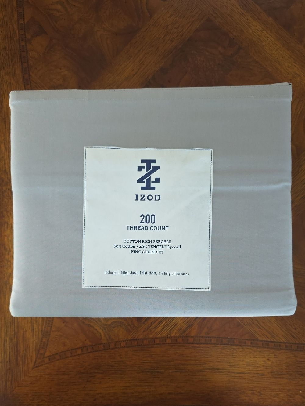 Izod Light Gray Harbor Mist 4-piece King Sheet Set - 200 Thread Count - NEW